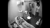 Скрытая камера в кабинете у гинеколога